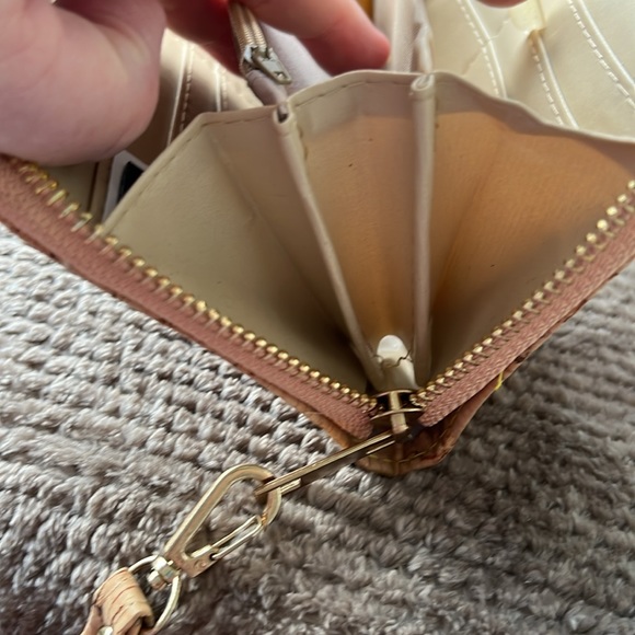 Womens cork like wallet.. nwot - Picture 8 of 8
